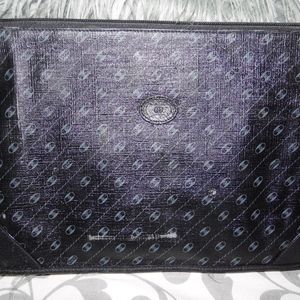 Gucci Cosmetic/Accessory Bag